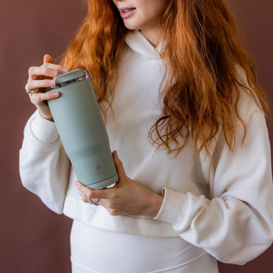 30-oz-groove-tumbler-y1 4Manna_Website_Lifestyles-17.jpg