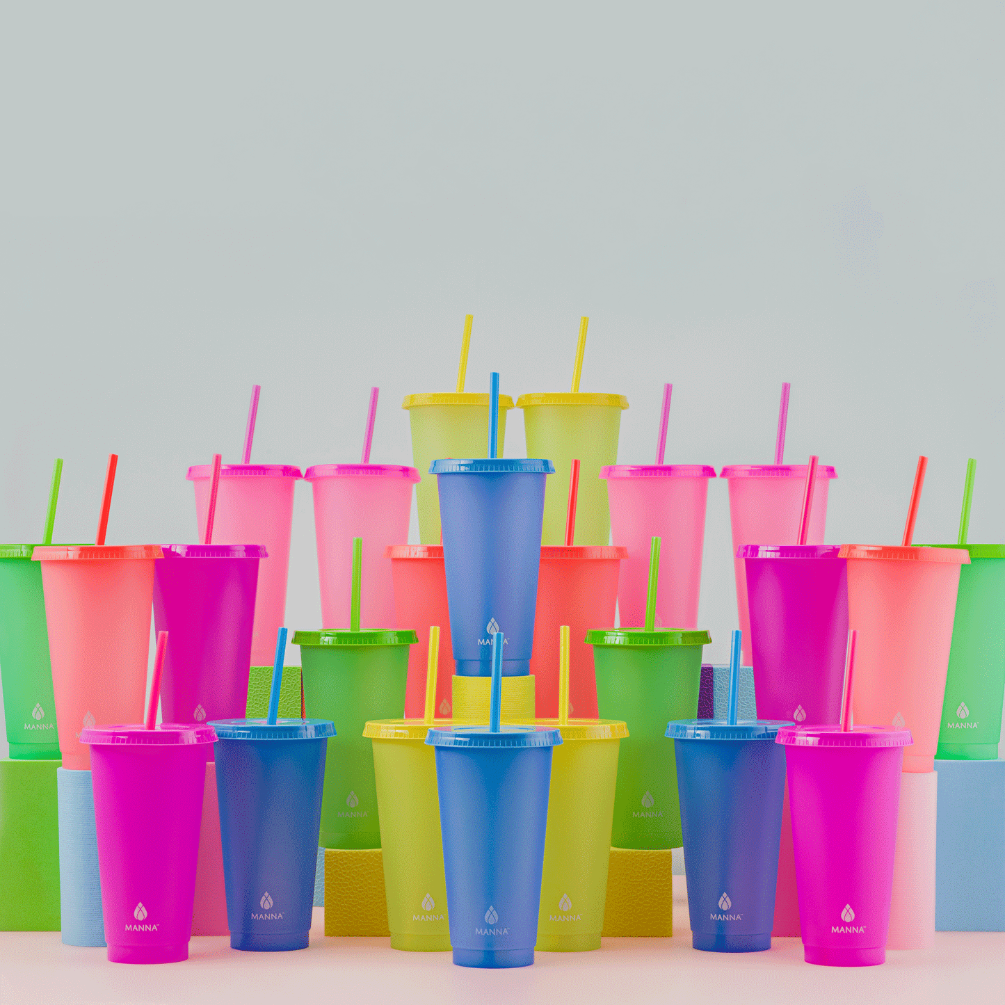 24-piece-original-color-changing-cup-set-b3 A0029811.gif