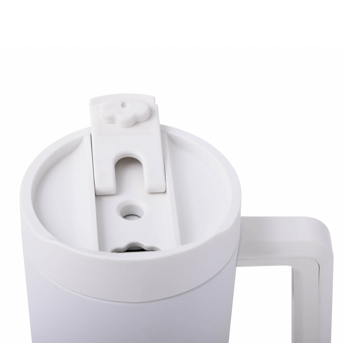 40-oz-top-tumbler-y0 CoreHome_MannaHydration_Whites_Raw-51.jpg